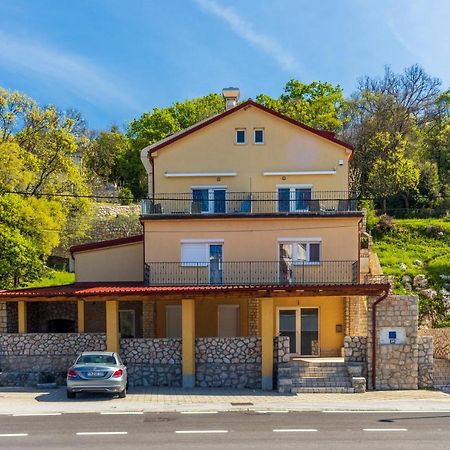 Rimac Apartment And Rooms Novi Vinodolski Buitenkant foto