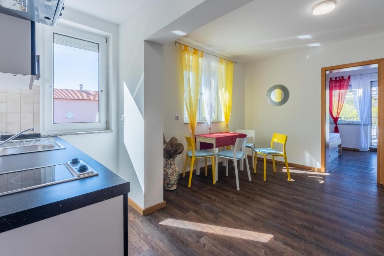 Rimac Apartment And Rooms Novi Vinodolski Buitenkant foto
