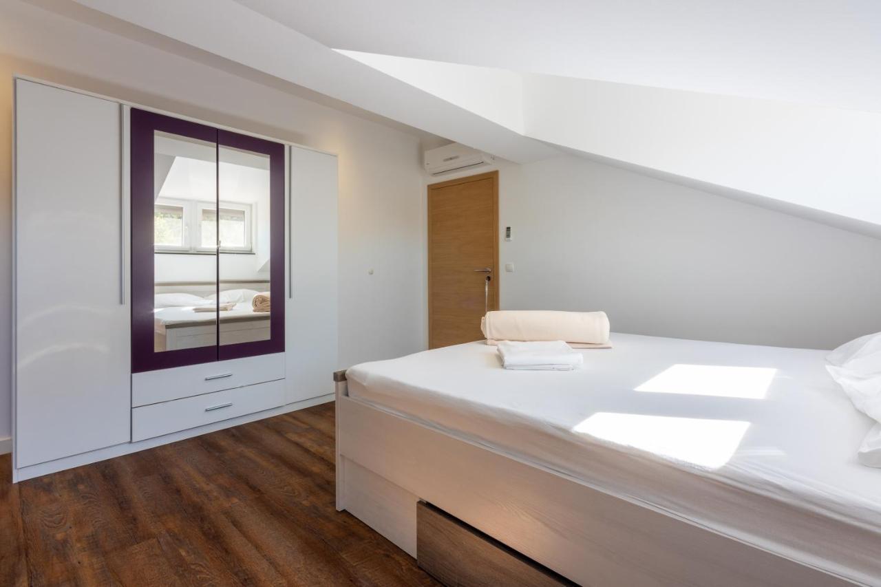 Rimac Apartment And Rooms Novi Vinodolski Buitenkant foto