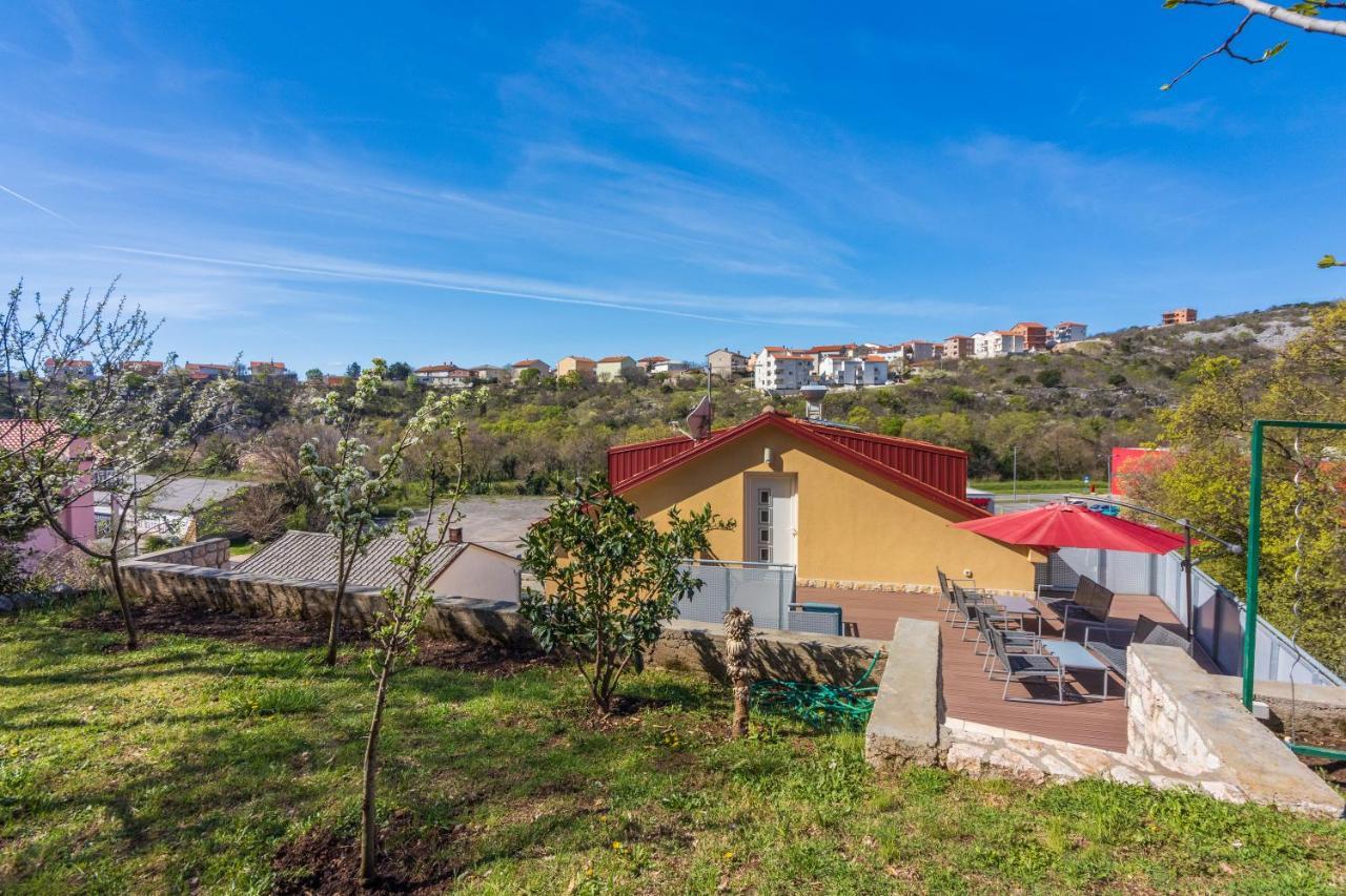 Rimac Apartment And Rooms Novi Vinodolski Buitenkant foto